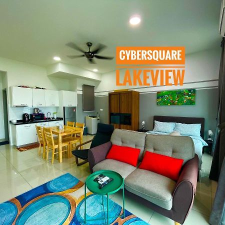 Cybersquare Lakeview With Netflix And Disney Hotstar Cyberjaya Buitenkant foto