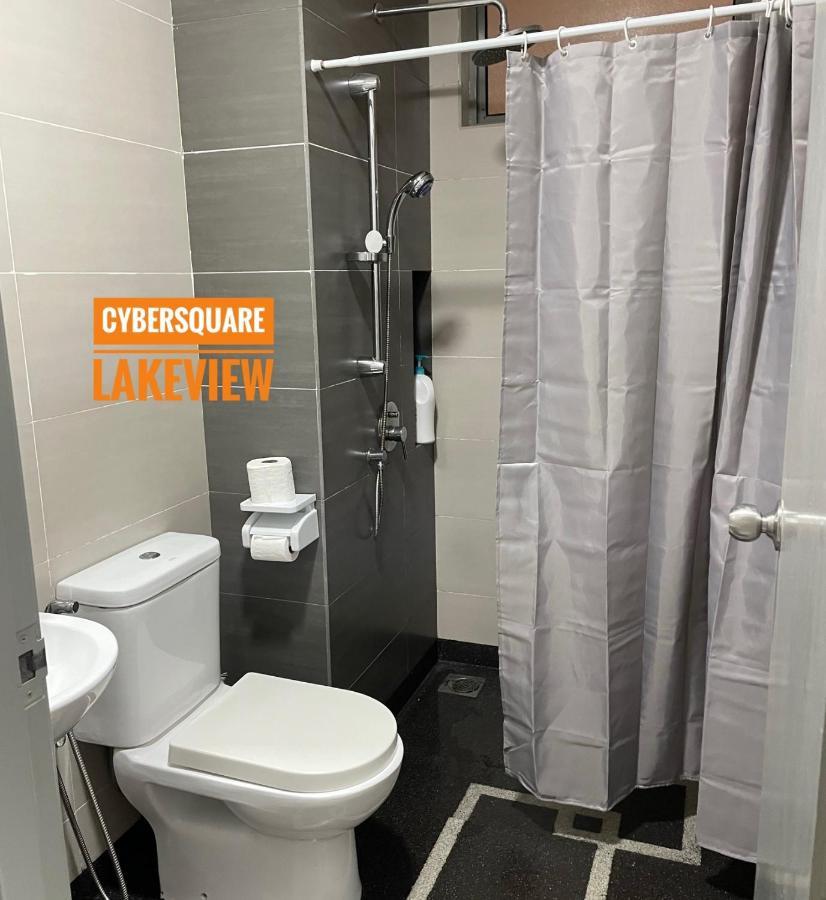 Cybersquare Lakeview With Netflix And Disney Hotstar Cyberjaya Buitenkant foto