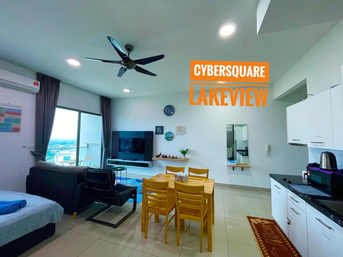Cybersquare Lakeview With Netflix And Disney Hotstar Cyberjaya Buitenkant foto